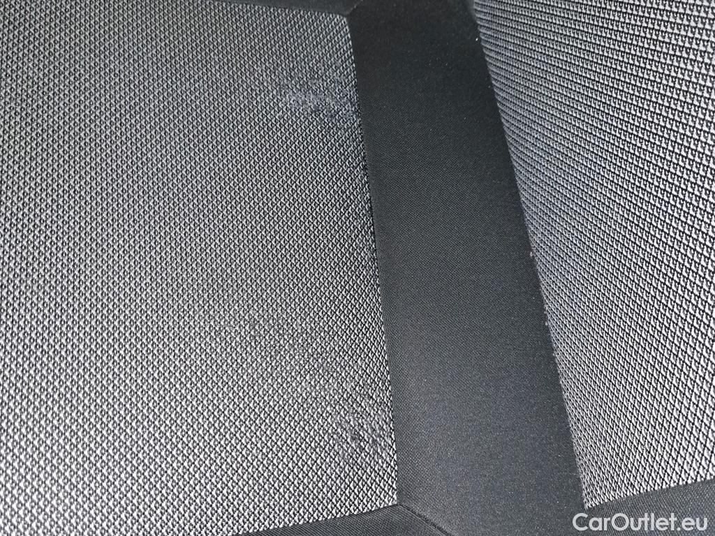  Fiat  Doblo FIAT Doblò Cargo/2015/4P/furgón derivado de turismo Cargo SX 1.3 Mjet 70 kW (95 CV) #27