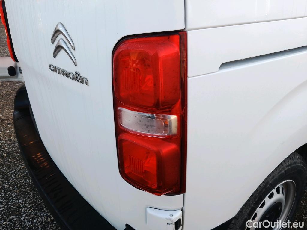  Citroen  Jumpy CITROEN  / 2016 / 4P / furgón ë- Talla M 75 KWh Club #10