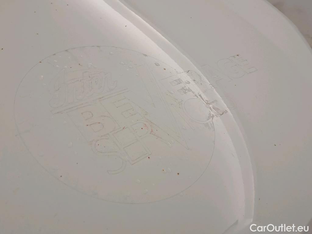  Fiat  Doblo FIAT Doblò Cargo/2015/4P/furgón derivado de turismo Cargo SX 1.3 Mjet 70 kW (95 CV) #24