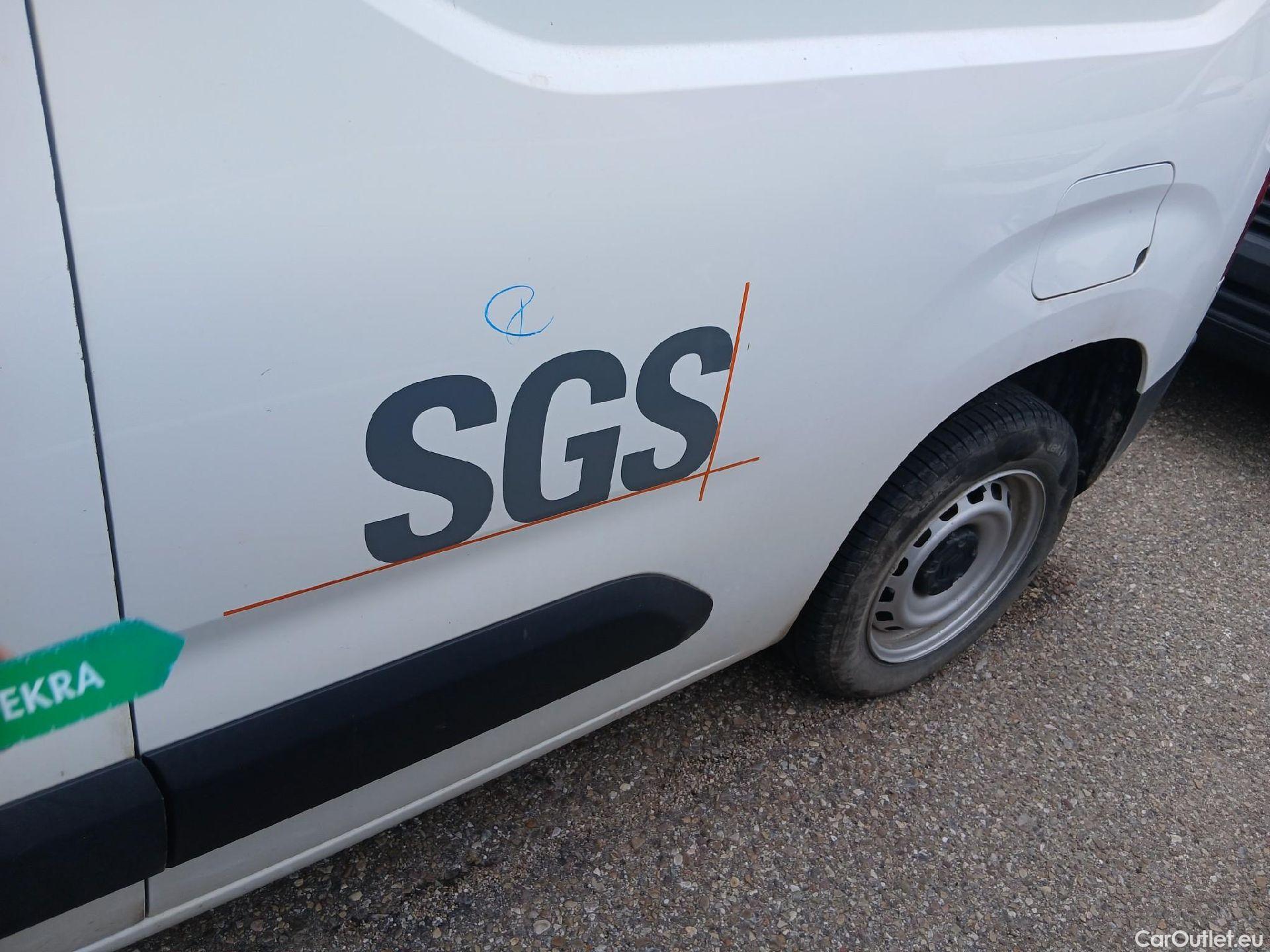  Citroen  Berlingo CITROEN  / 2018 / 3P / furgón derivado de turismo Talla M BlueHDi 100 CONTROL #20