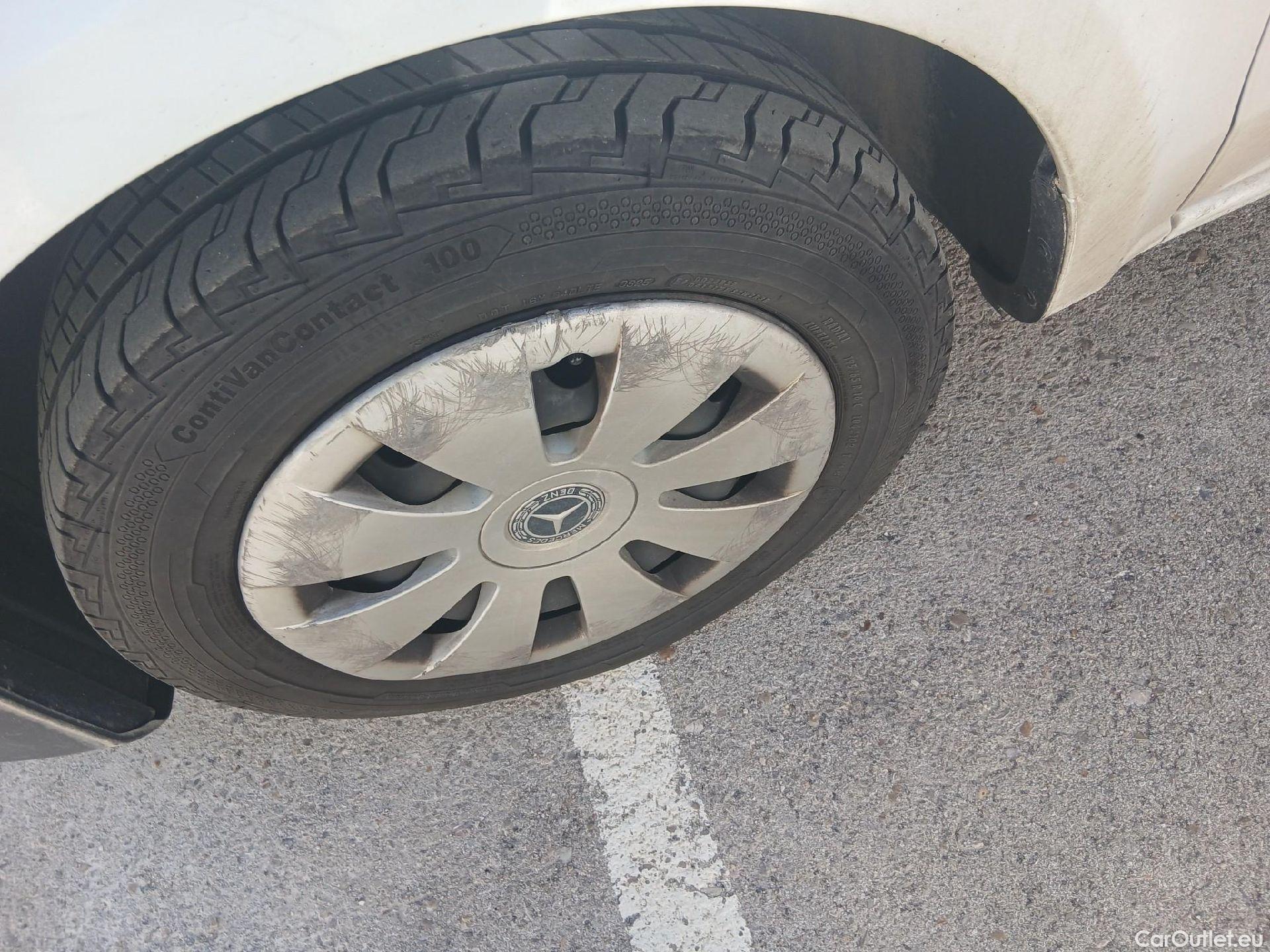  Mercedes  Vito MERCEDES-BENZ  / 2014 / 4P / furgón 110CDI TD 75kW furgón Pro compacta #17