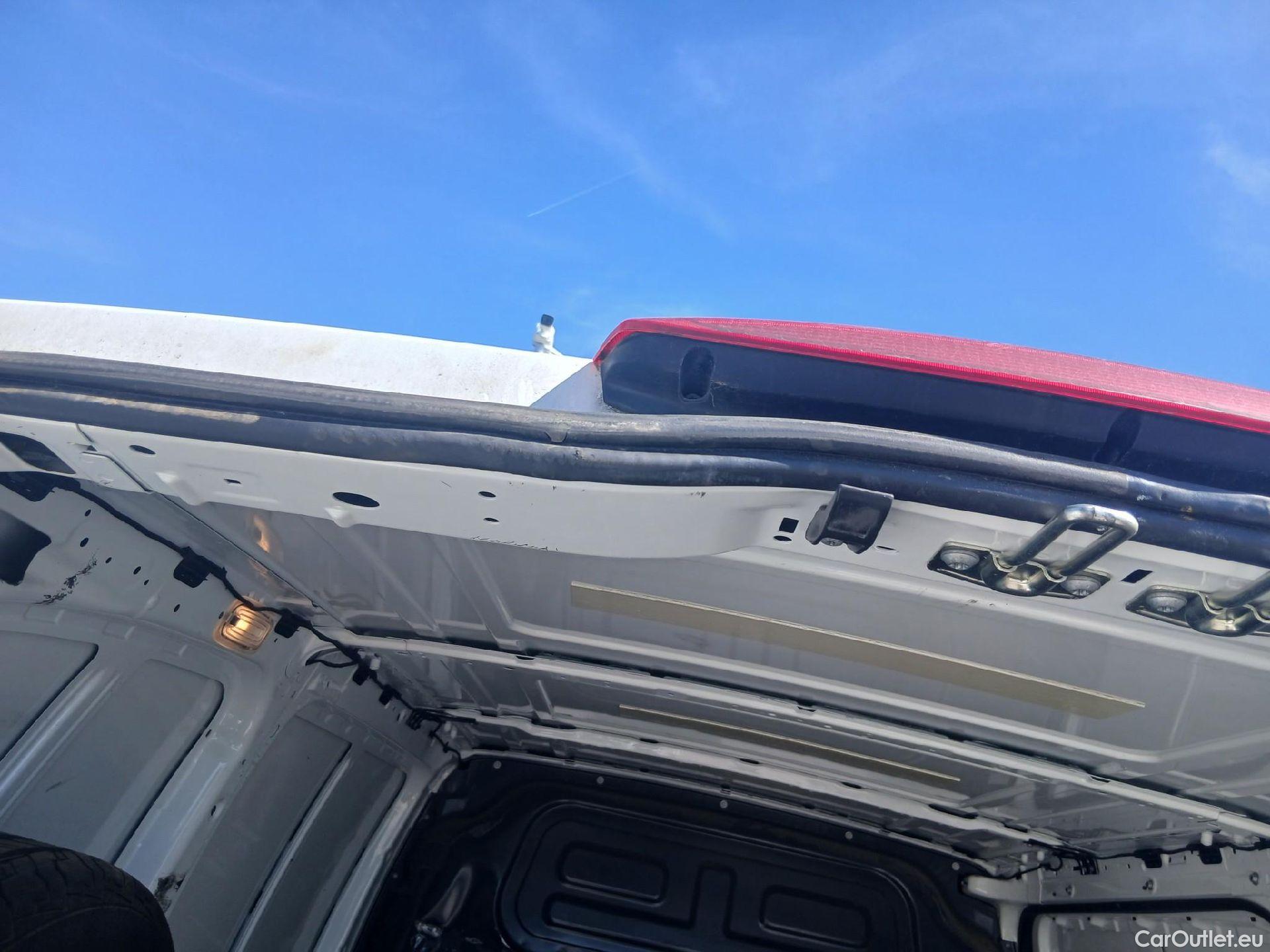  Mercedes  Vito MERCEDES-BENZ  / 2014 / 4P / furgón 110CDI TD 75kW furgón Pro compacta #7