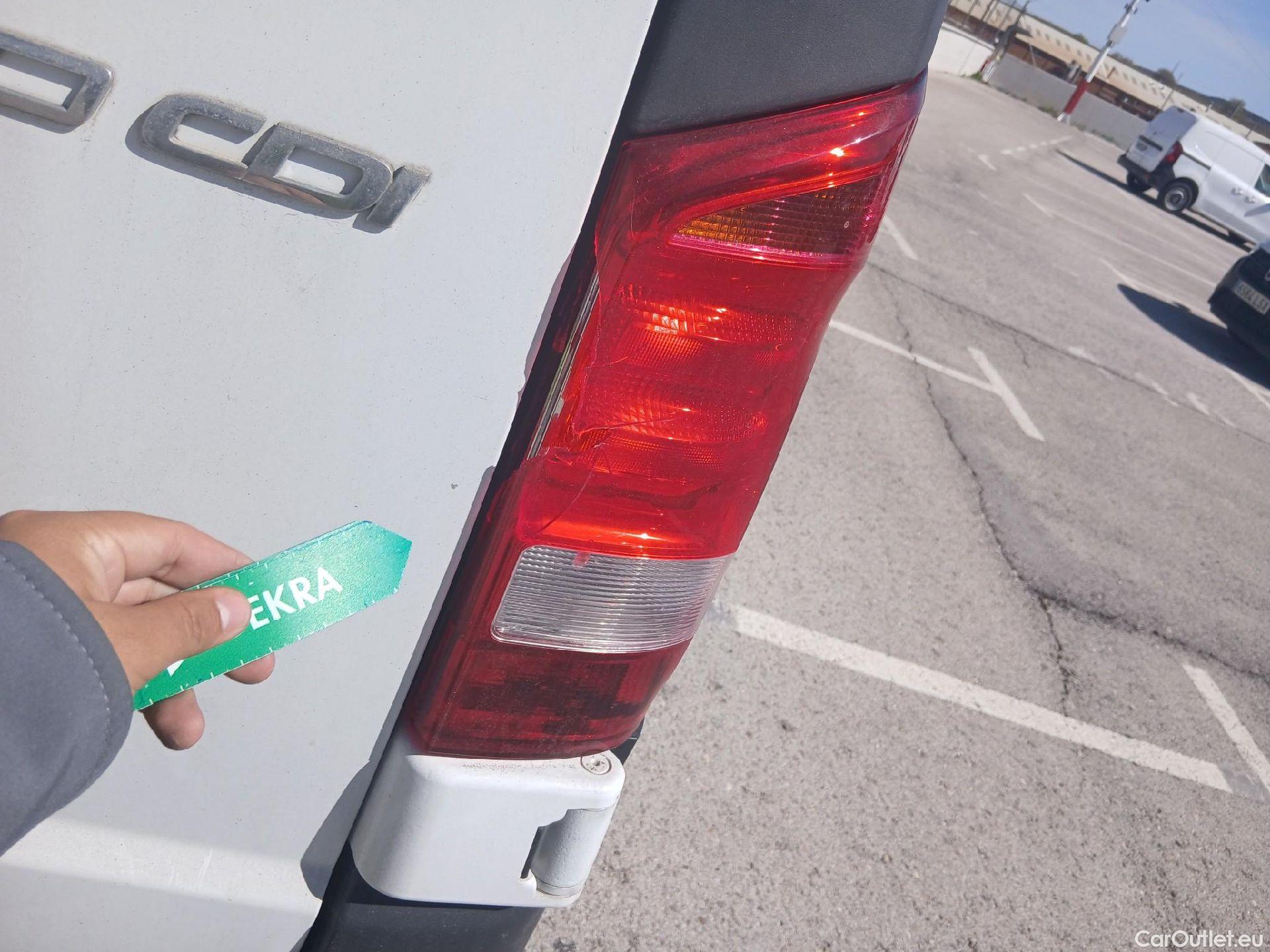  Mercedes  Vito MERCEDES-BENZ  / 2014 / 4P / furgón 110CDI TD 75kW furgón Pro compacta #31