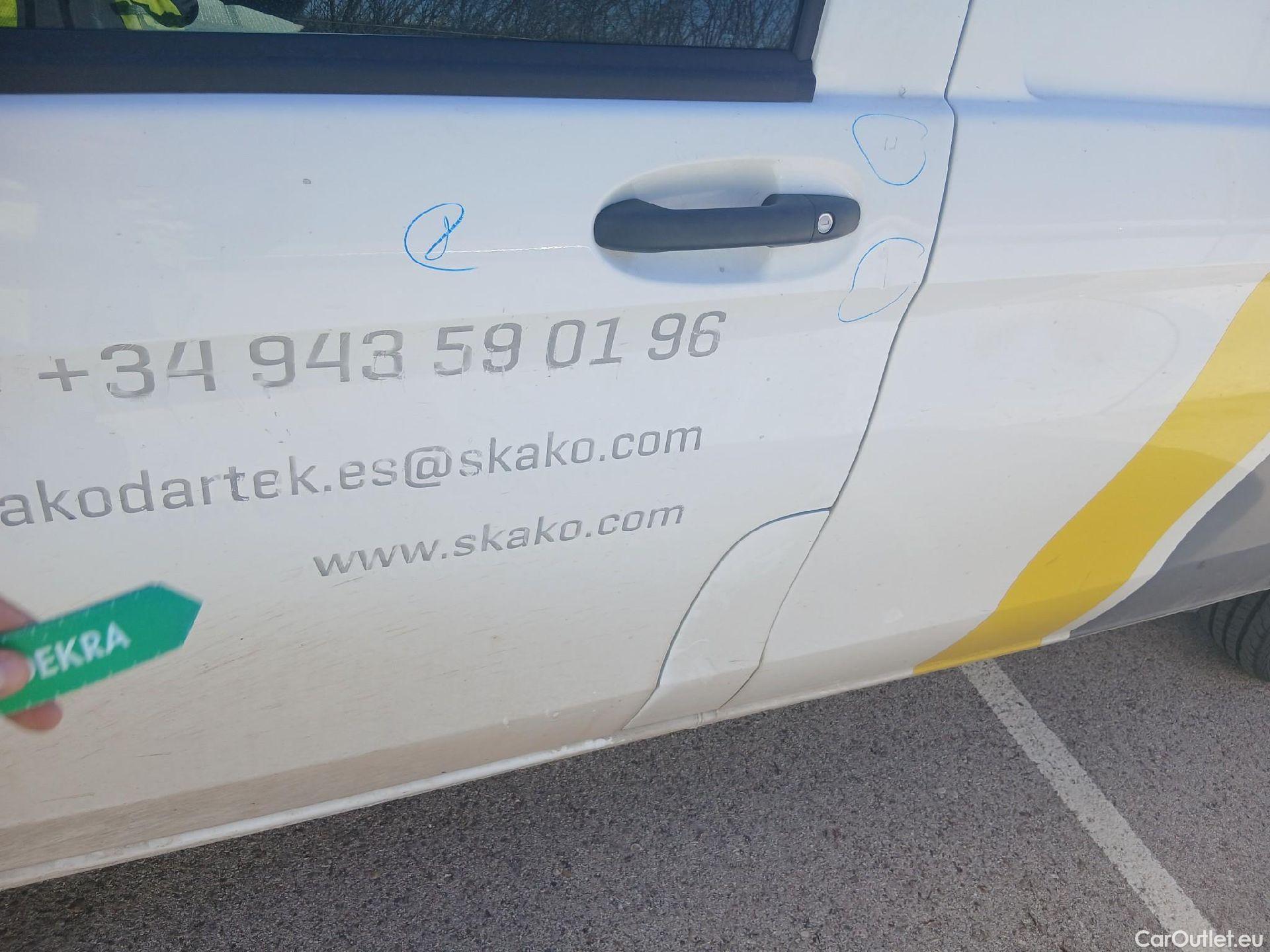  Mercedes  Vito MERCEDES-BENZ  / 2014 / 4P / furgón 110CDI TD 75kW furgón Pro compacta #18