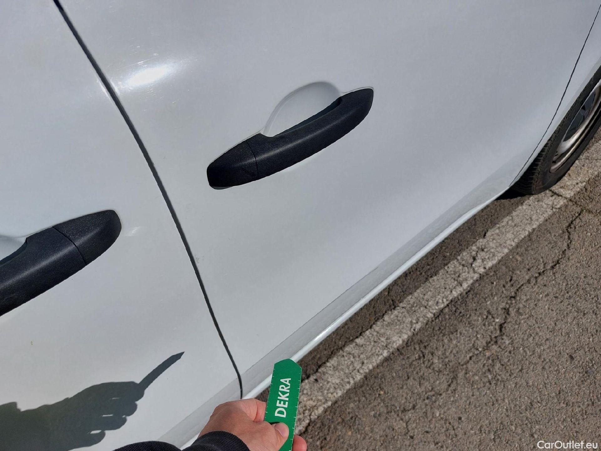  Mercedes  Citan MERCEDES-BENZ  / 2021 / 4P / furgón derivado de turismo 108 CDI 55kW Furgón Base Largo #17