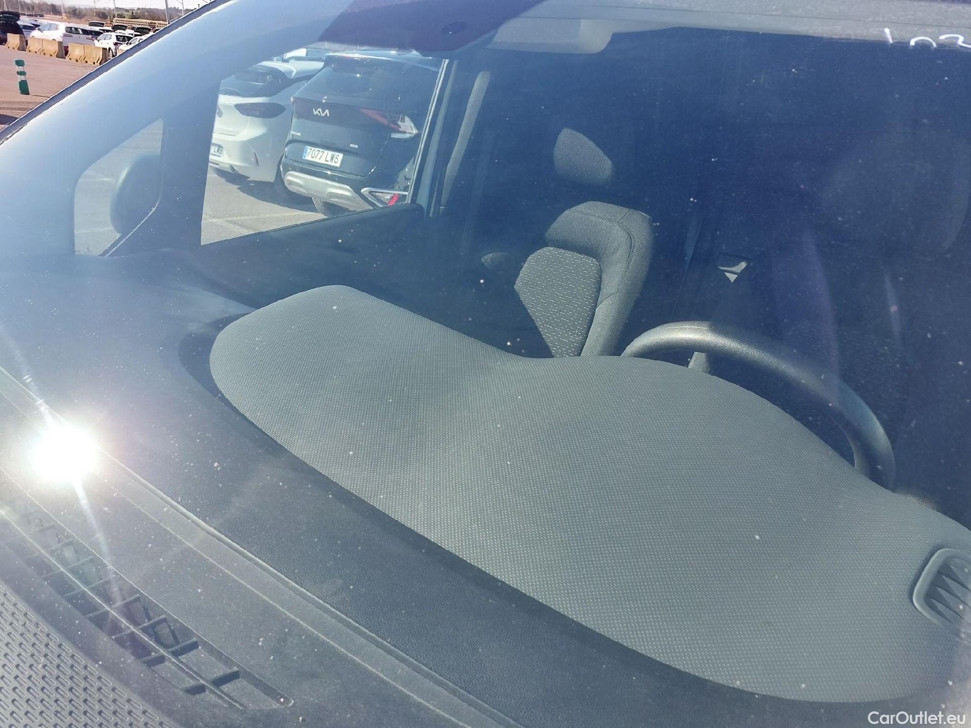  Mercedes  Citan MERCEDES-BENZ  / 2021 / 4P / furgón derivado de turismo 108 CDI 55kW Furgón Base Largo #5