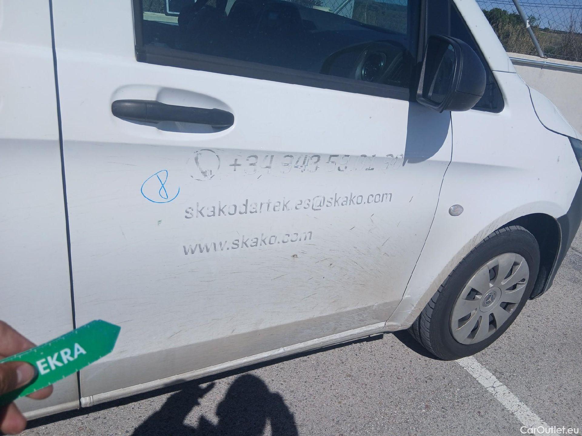  Mercedes  Vito MERCEDES-BENZ  / 2014 / 4P / furgón 110CDI TD 75kW furgón Pro compacta #36