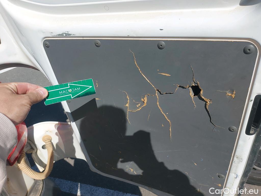  Land Rover  Discovery VOLKSWAGEN Transporter / 2020 / 4P / furgón Furgón Corto TN 2.0 TDI 110kW 4MO #23