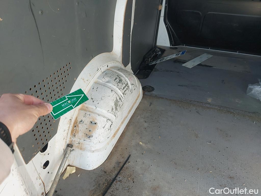  Land Rover  Discovery VOLKSWAGEN Transporter / 2020 / 4P / furgón Furgón Corto TN 2.0 TDI 110kW 4MO #8