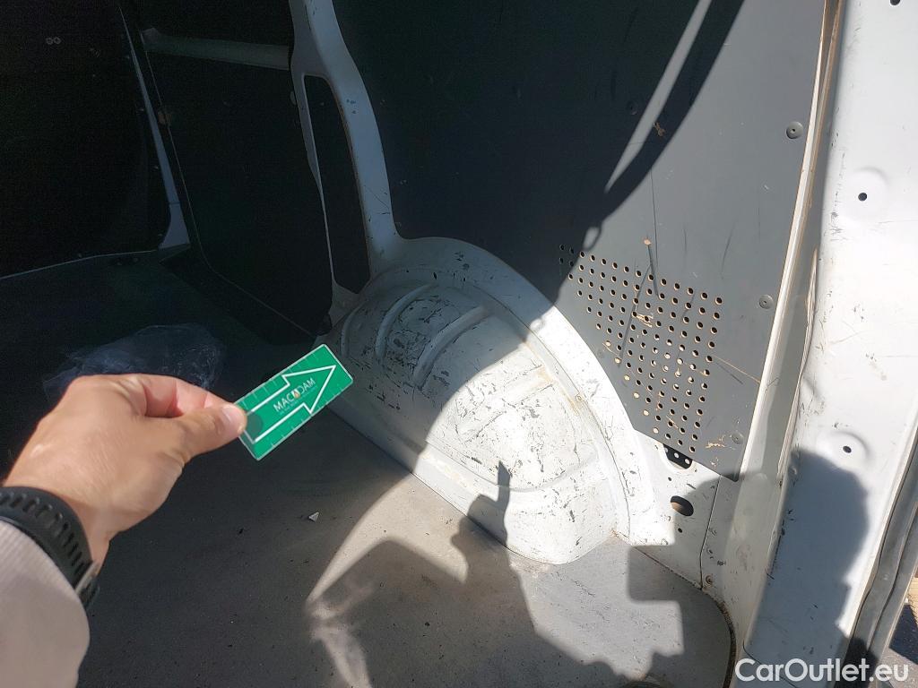  Land Rover  Discovery VOLKSWAGEN Transporter / 2020 / 4P / furgón Furgón Corto TN 2.0 TDI 110kW 4MO #9