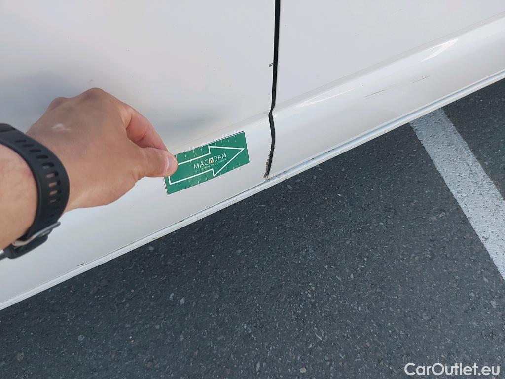  Land Rover  Discovery VOLKSWAGEN Transporter / 2020 / 4P / furgón Furgón Corto TN 2.0 TDI 110kW 4MO #6