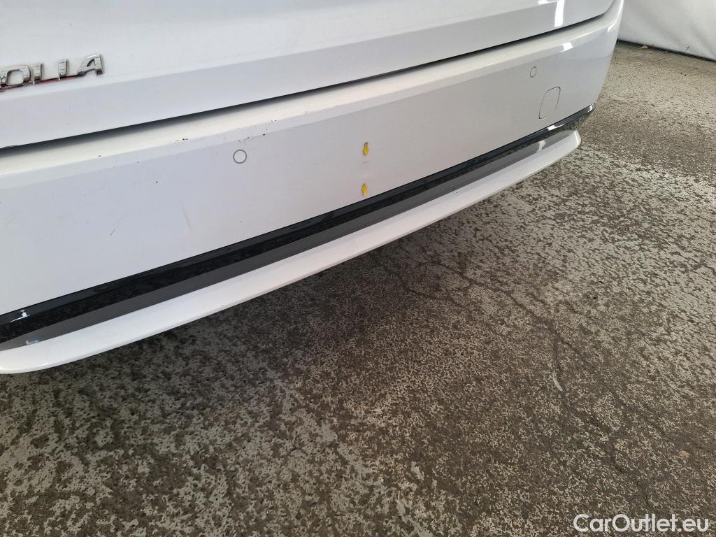  Toyota  Corolla TOYOTA  Touring Sports / 2018 / 5P / Break Hybride 122h Dynamic Business Stage Acad #4