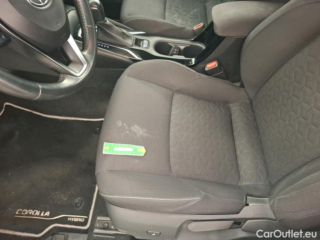  Toyota  Corolla TOYOTA  Touring Sports / 2018 / 5P / Break Hybride 122h Dynamic Business Stage Acad #16