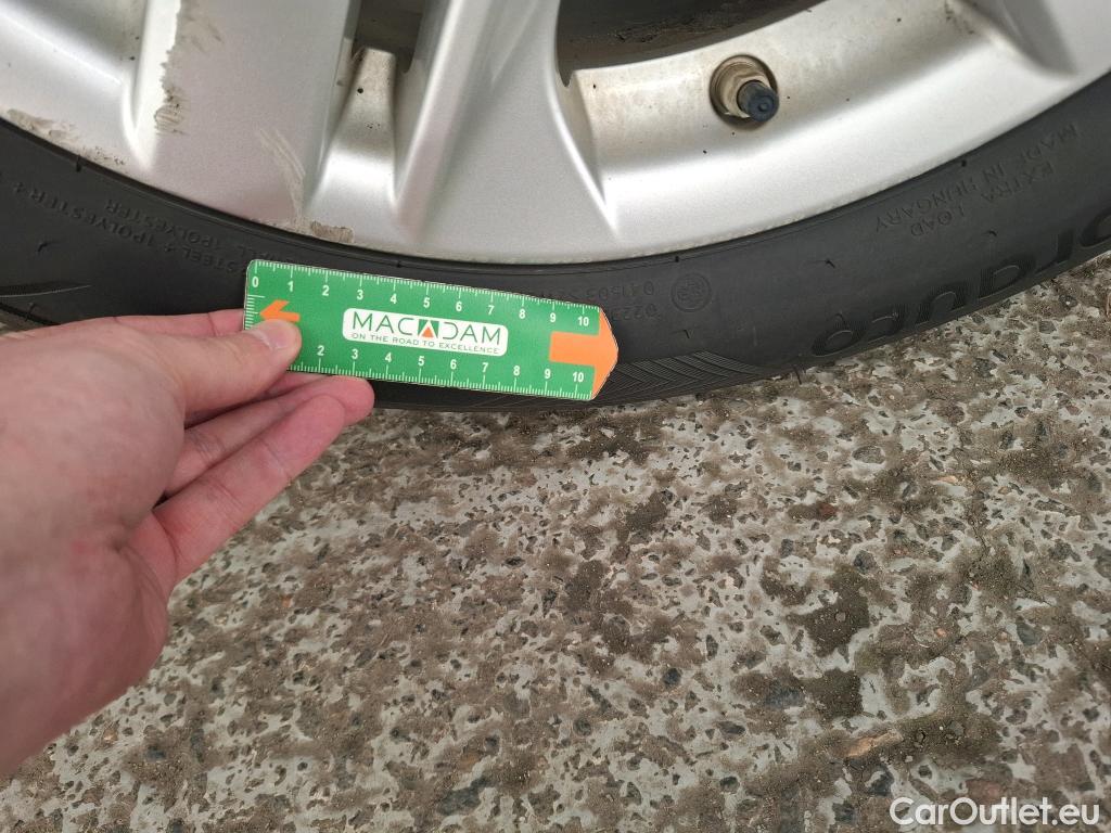  Toyota  Corolla TOYOTA  Touring Sports / 2018 / 5P / Break Hybride 122h Dynamic Business Stage Acad #11