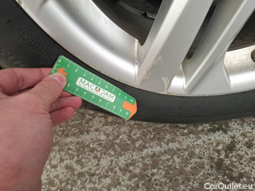  Toyota  Corolla TOYOTA  Touring Sports / 2018 / 5P / Break Hybride 122h Dynamic Business Stage Acad #12