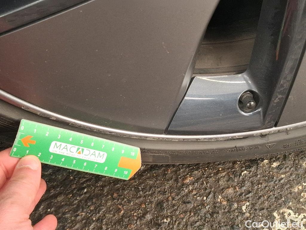  Tesla  Model 3 TESLA  / 2018 / 4P / Berline Propulsion #26