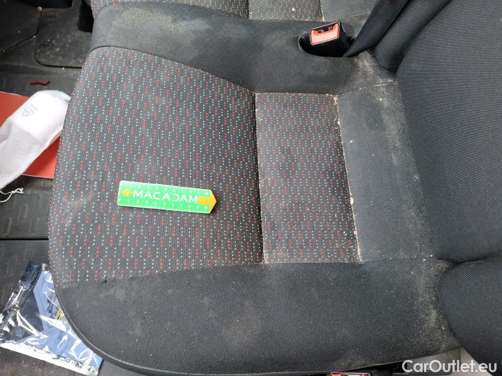  Citroen  Jumper CITROEN  / 2014 / 4P / Fourgon tôlé 33 L1H1 BlueHDi 120 S&S BVM6 Club #106