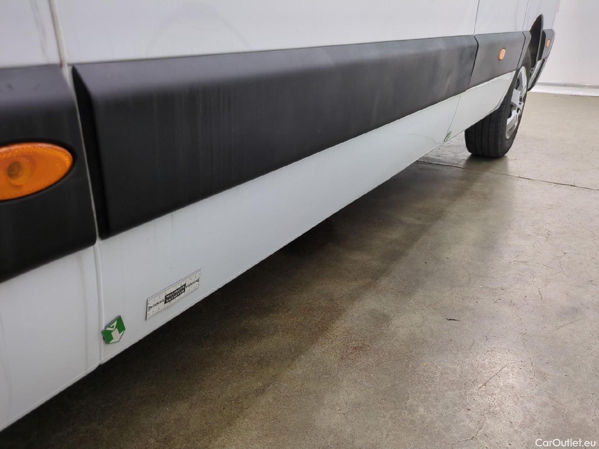  Nissan  NV400 NISSAN  VU 4p Fourgon L3H2 2.3 DCI 130 3500 Optima #48