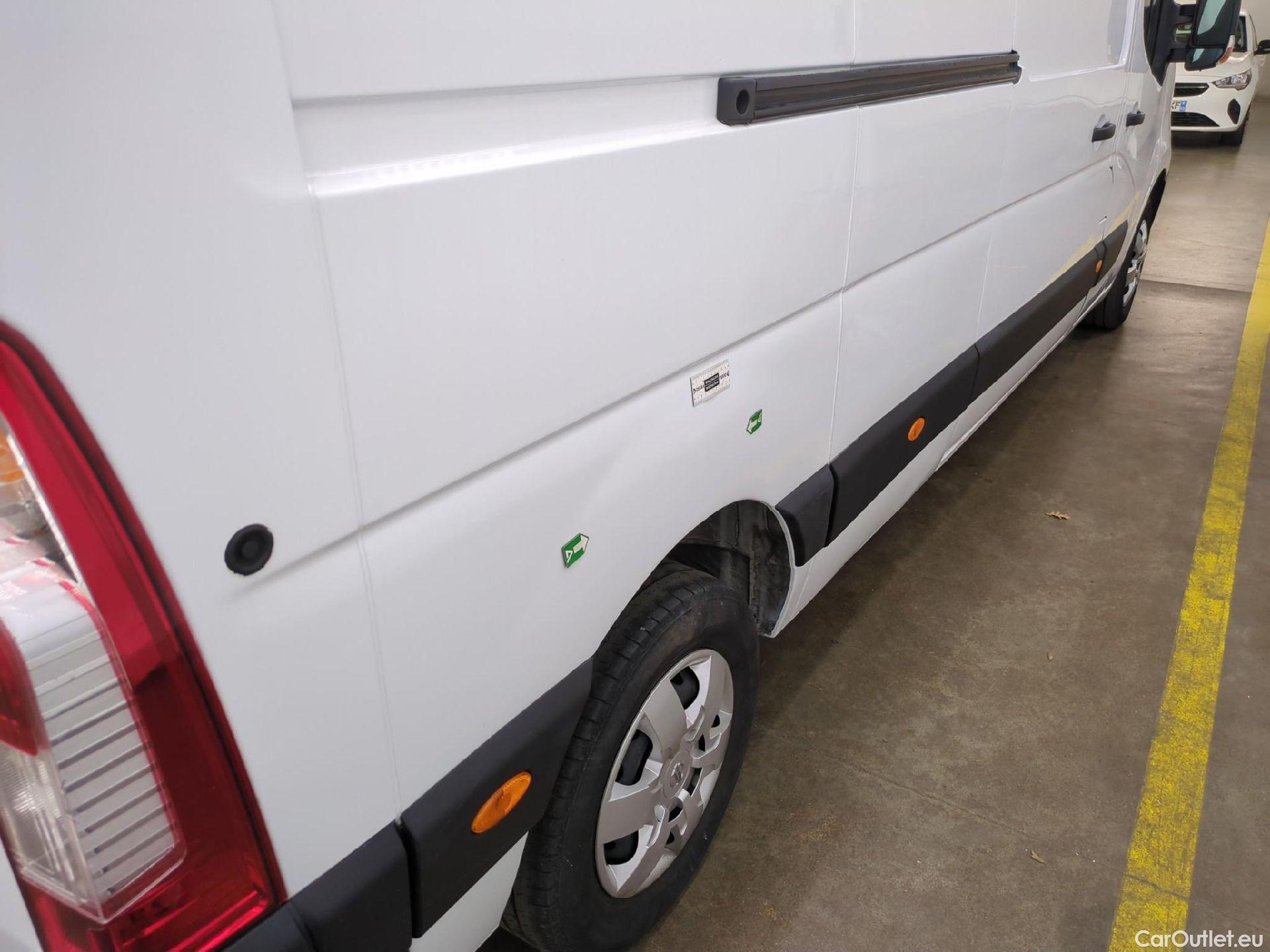  Nissan  NV400 NISSAN  VU 4p Fourgon L3H2 2.3 DCI 130 3500 Optima #29