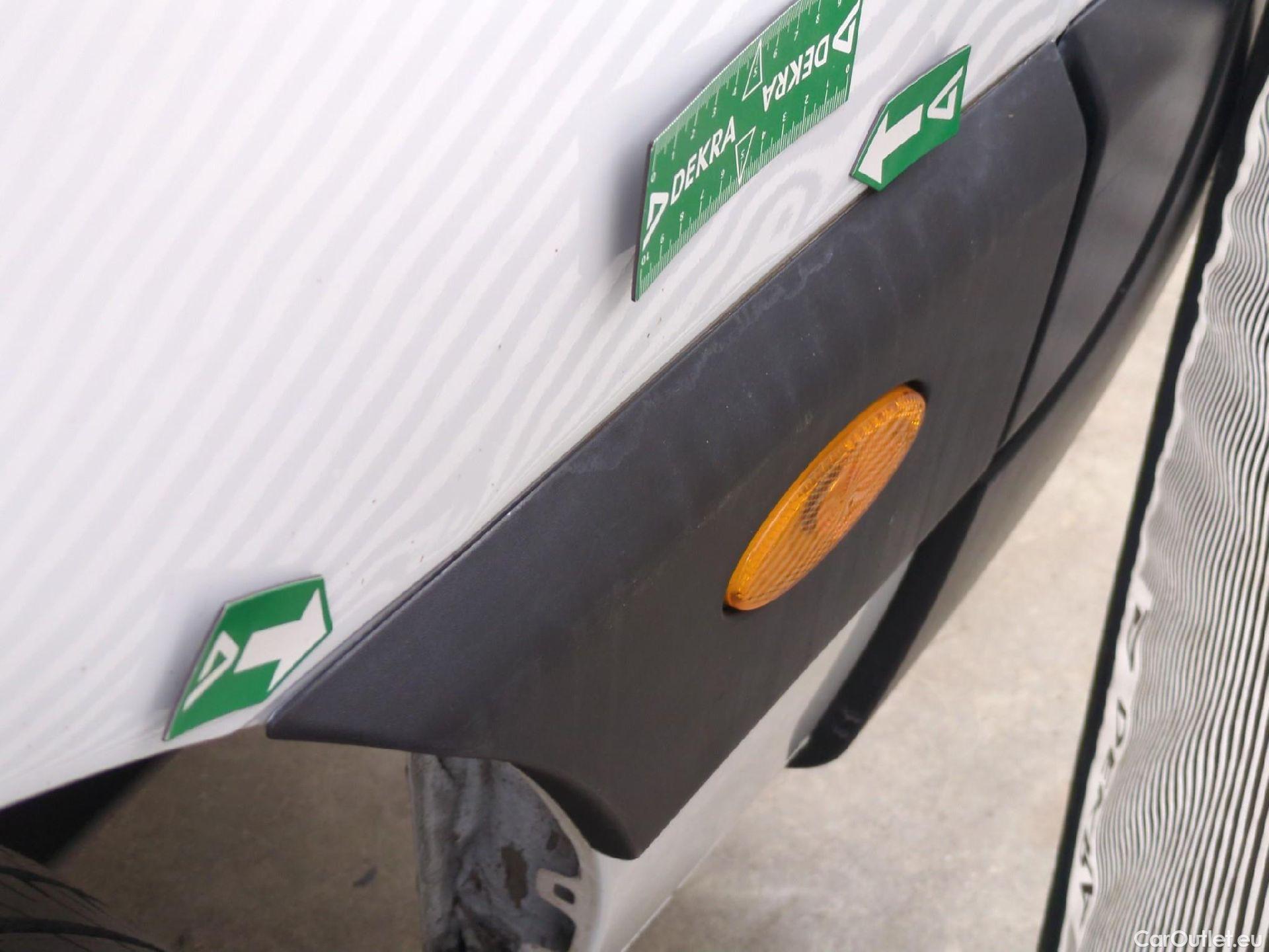  Nissan  NV400 NISSAN  VU 4p Fourgon L3H2 2.3 DCI 130 3500 Optima #52