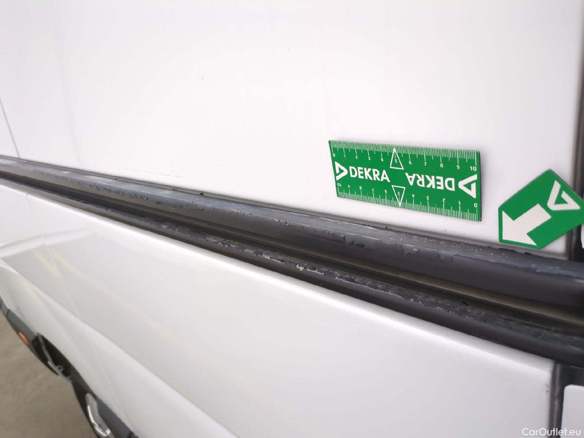  Nissan  NV400 NISSAN  VU 4p Fourgon L3H2 2.3 DCI 130 3500 Optima #20