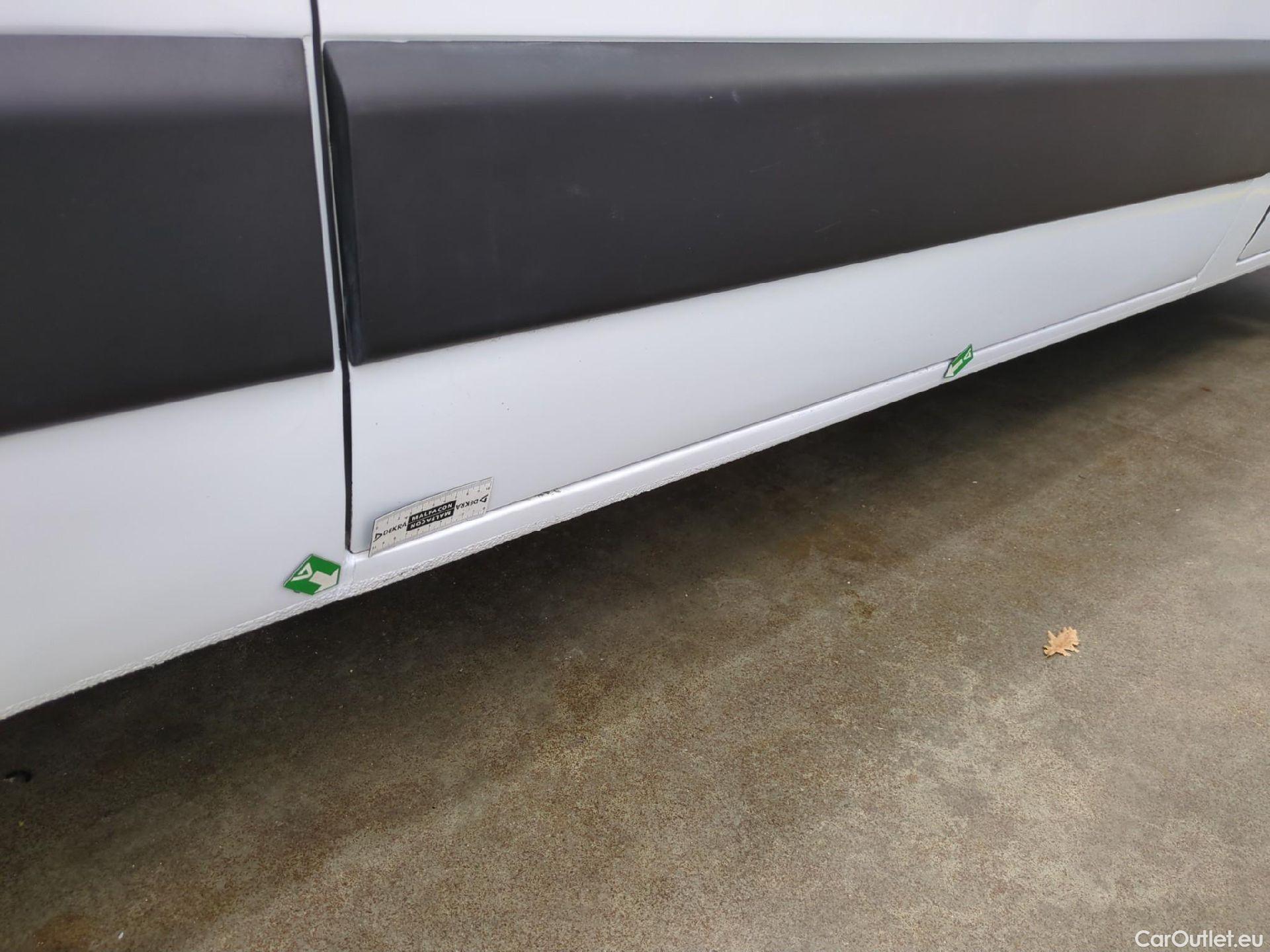  Nissan  NV400 NISSAN  VU 4p Fourgon L3H2 2.3 DCI 130 3500 Optima #36