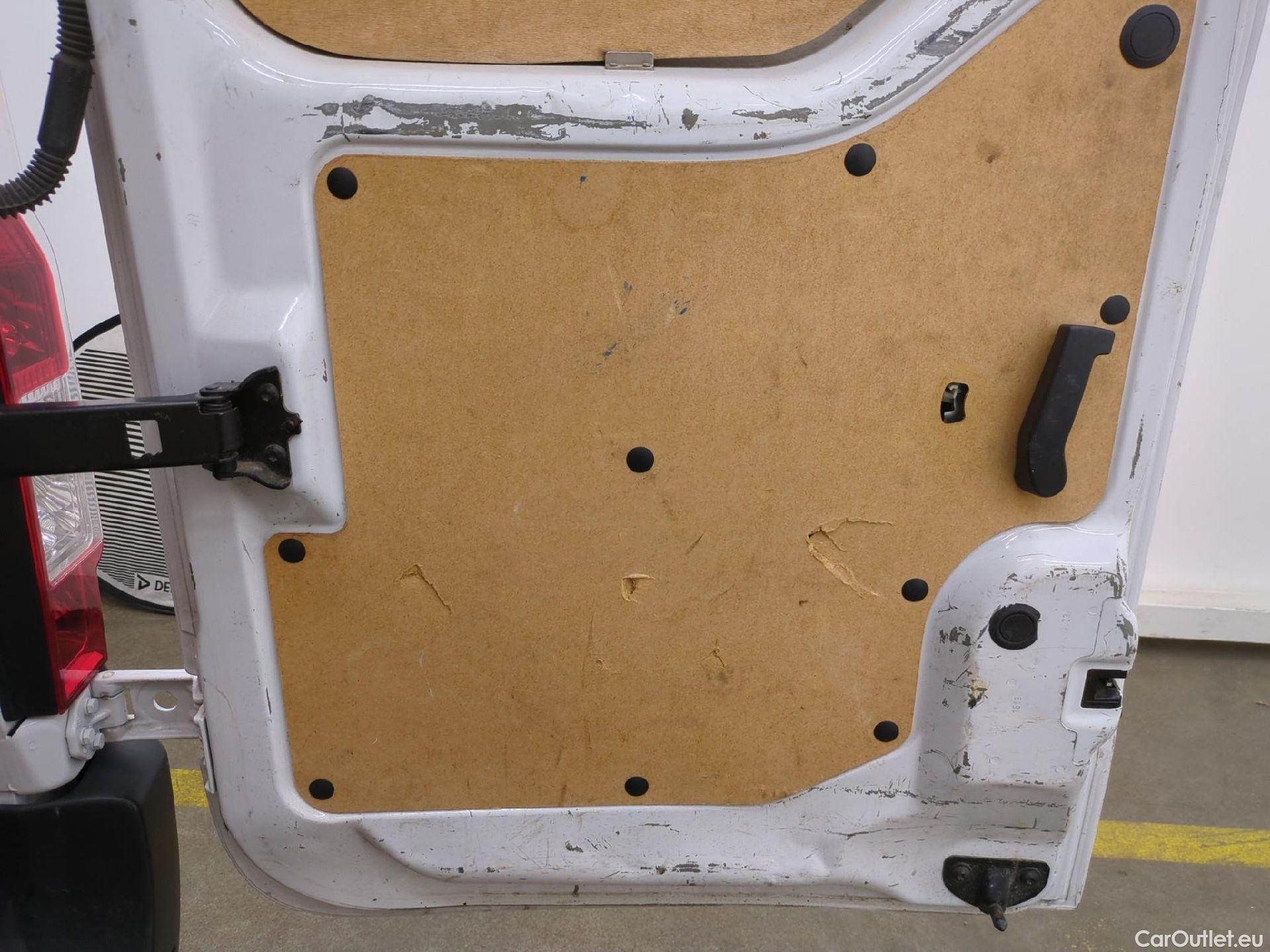  Nissan  NV400 NISSAN  VU 4p Fourgon L3H2 2.3 DCI 130 3500 Optima #12