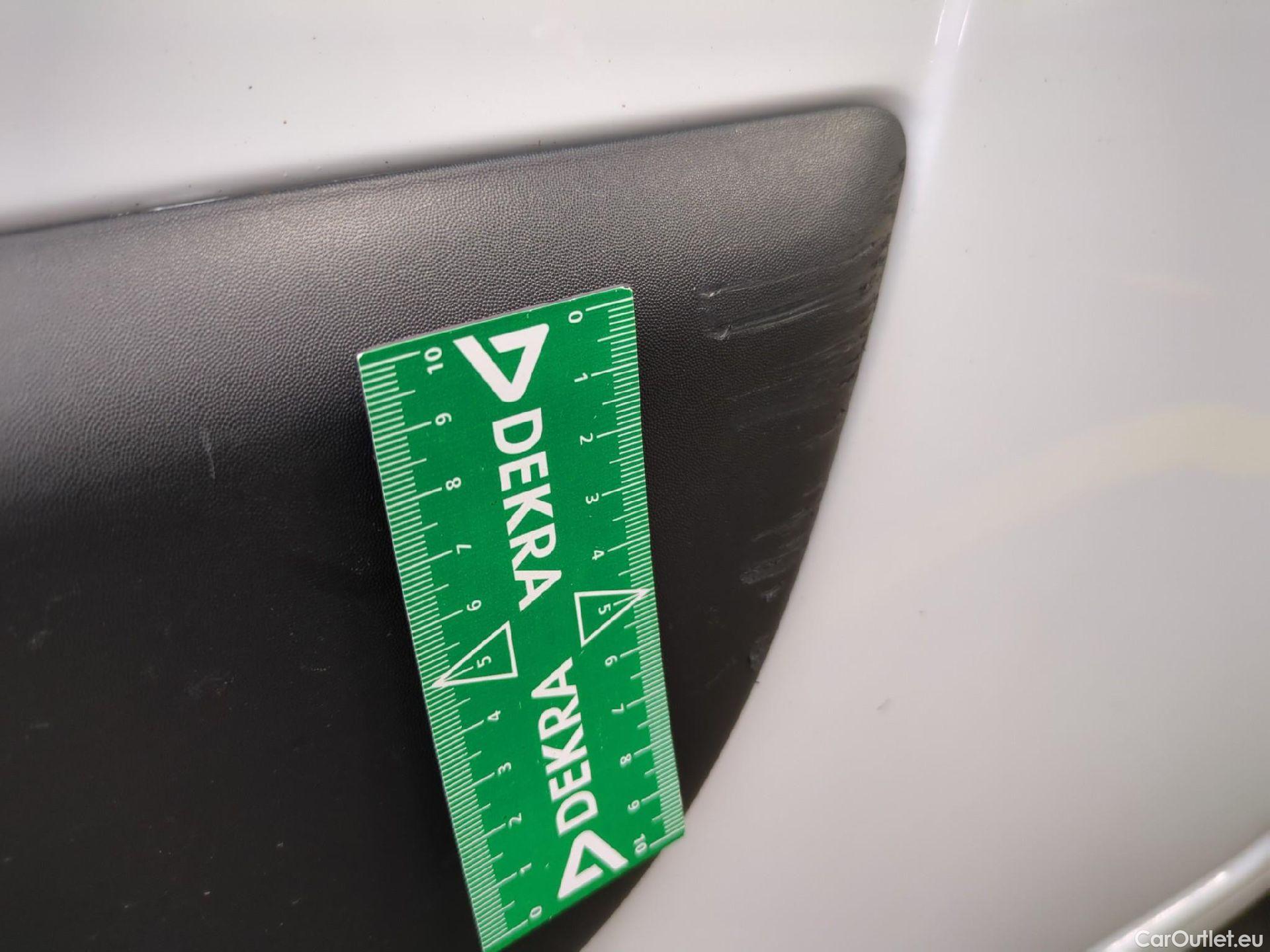  Nissan  NV400 NISSAN  VU 4p Fourgon L3H2 2.3 DCI 130 3500 Optima #44