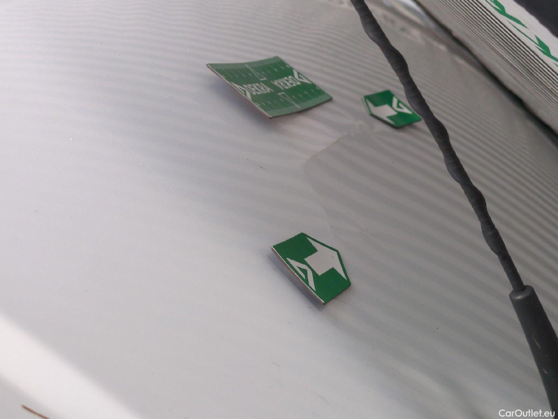  Nissan  NV400 NISSAN  VU 4p Fourgon L3H2 2.3 DCI 130 3500 Optima #47