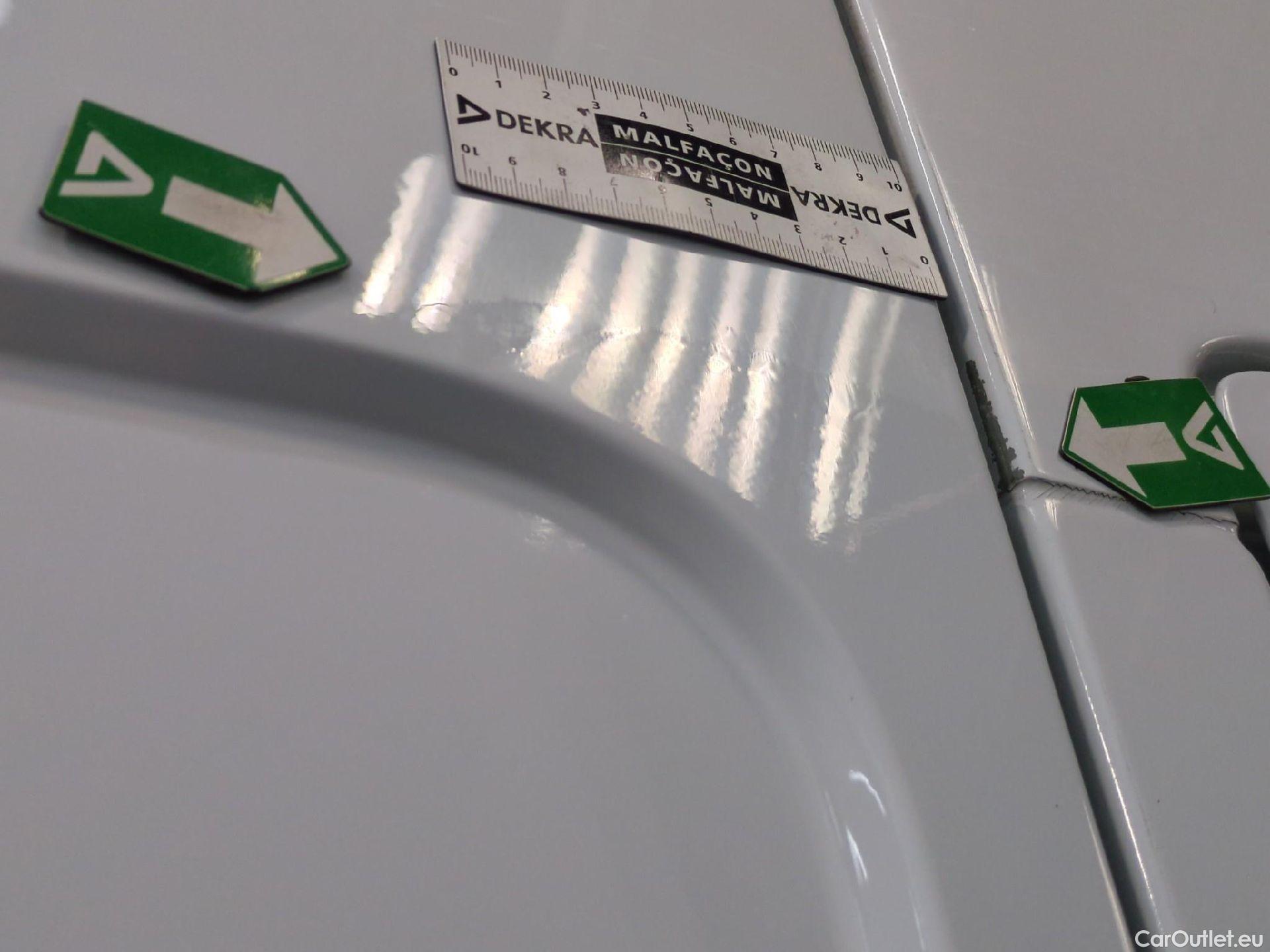  Nissan  NV400 NISSAN  VU 4p Fourgon L3H2 2.3 DCI 130 3500 Optima #39