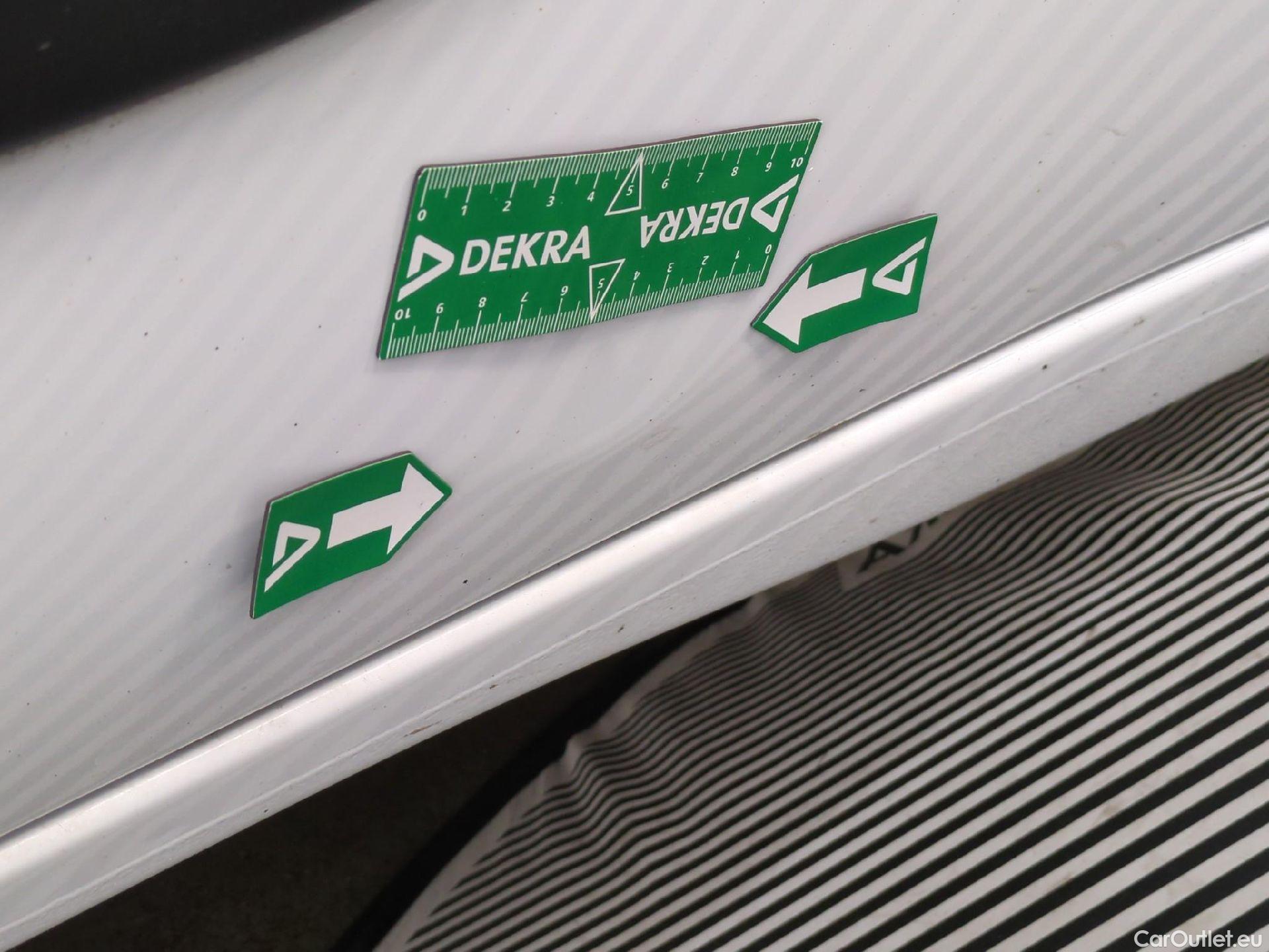  Nissan  NV400 NISSAN  VU 4p Fourgon L3H2 2.3 DCI 130 3500 Optima #43