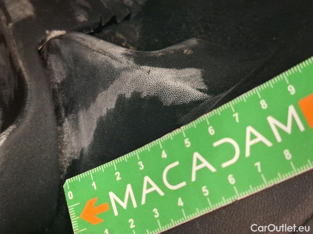  Peugeot  208  Affaire Premium Pack 1.6 HDi 75CV BVM5 E6 #33