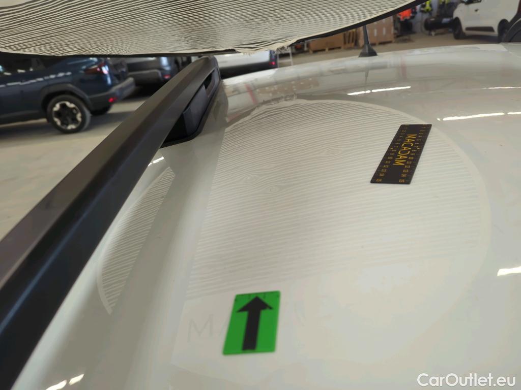  Dacia  Duster 1.5 Blue dCi 115CP Comfort 4WD #6