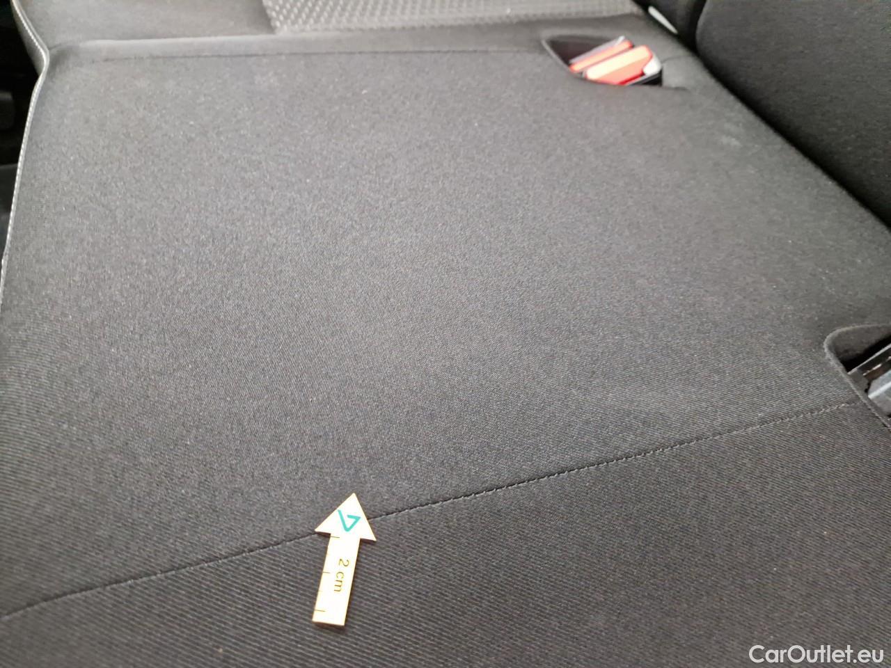  Dacia  Duster 1.5 Blue dCi 115CP Comfort 4WD #44