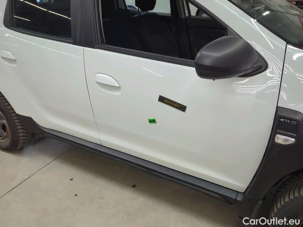  Dacia  Duster 1.5 Blue dCi 115CP Comfort 4WD #13