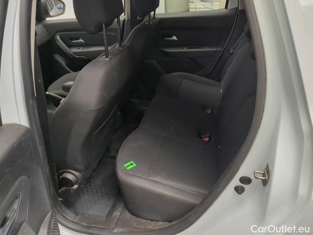  Dacia  Duster 1.5 Blue dCi 115CP Comfort 4WD #33