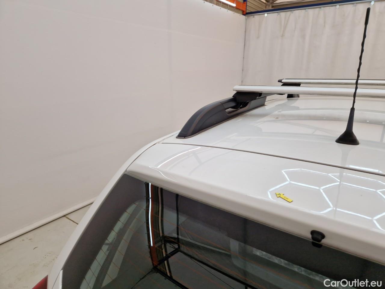  Dacia  Duster 1.5 Blue dCi 115CP Comfort 4WD #11