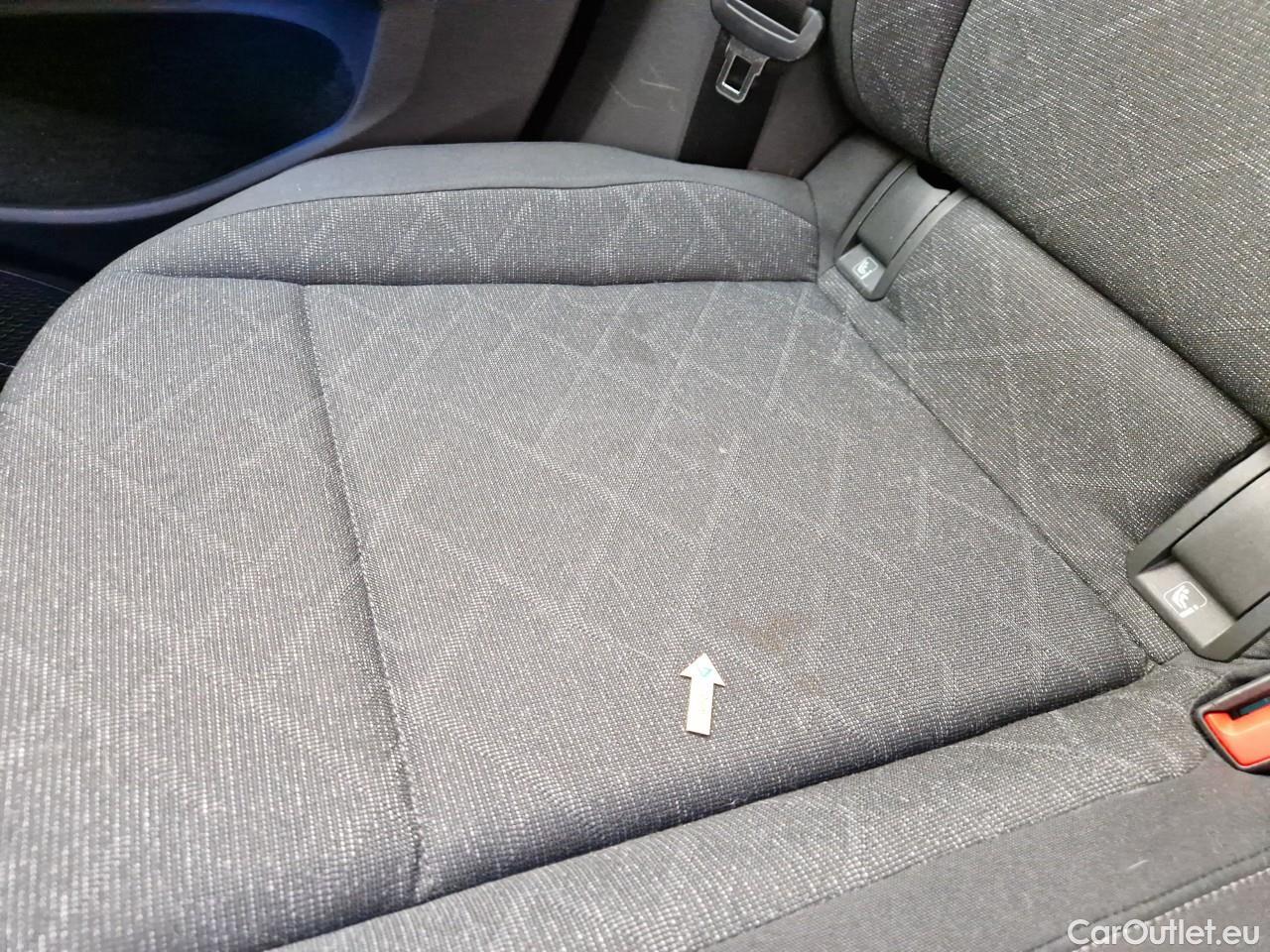  Volkswagen  Golf  2.0 TDI 116HP DSG Life Variant #40