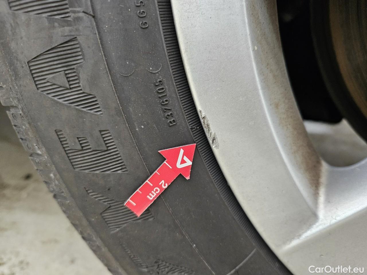  Volkswagen  Golf  2.0 TDI 116HP DSG Life Variant #28