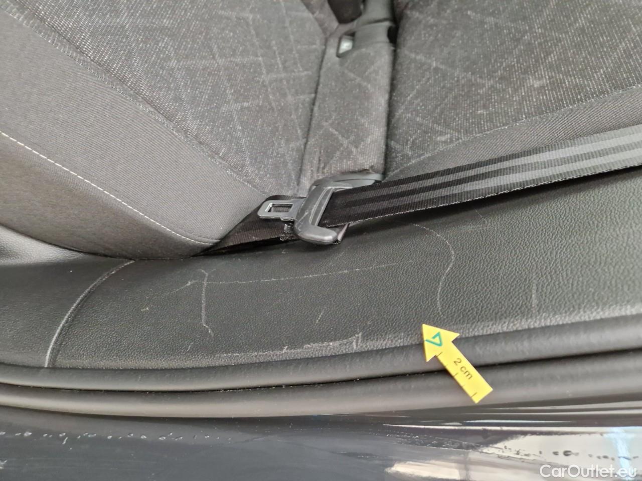  Volkswagen  Golf  2.0 TDI 116HP DSG Life Variant #38