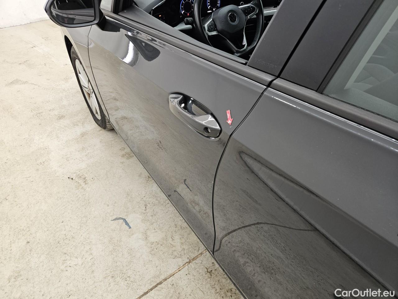  Volkswagen  Golf  2.0 TDI 116HP DSG Life Variant #2