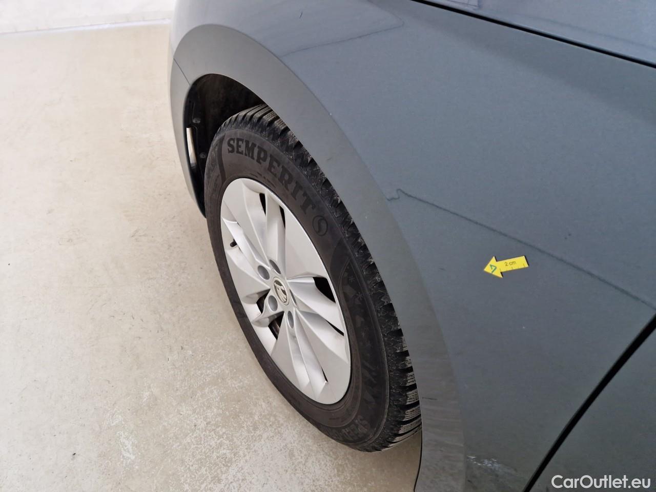  Skoda  Octavia 2.0 TDI 115CP Ambition DSG #8