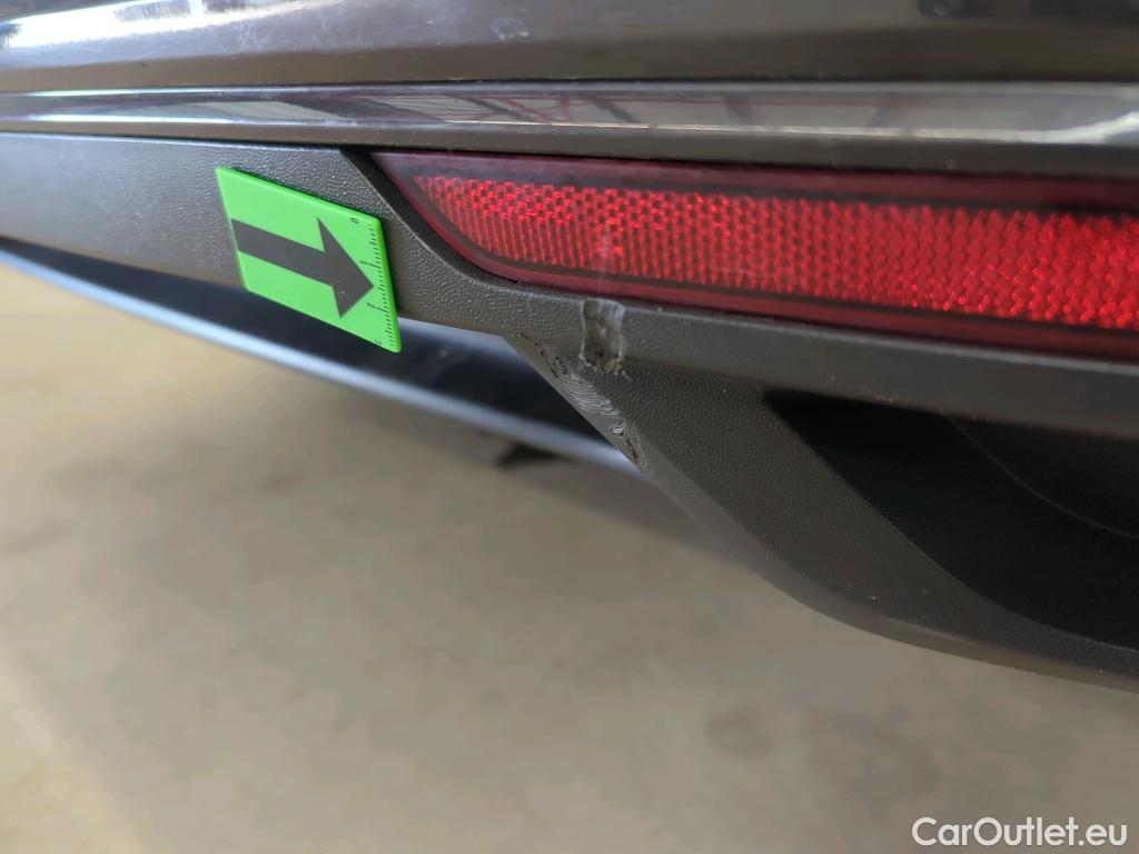  Volkswagen  Passat Comfortline 2.0 TDI DSG 150 CP #4