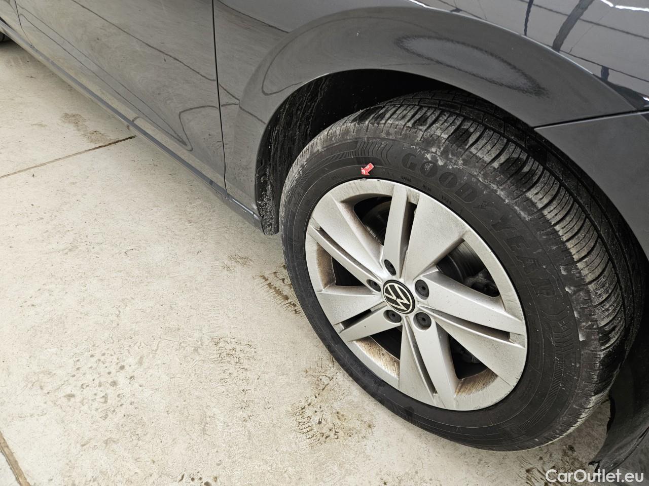  Volkswagen  Golf  2.0 TDI 116HP DSG Life Variant #20