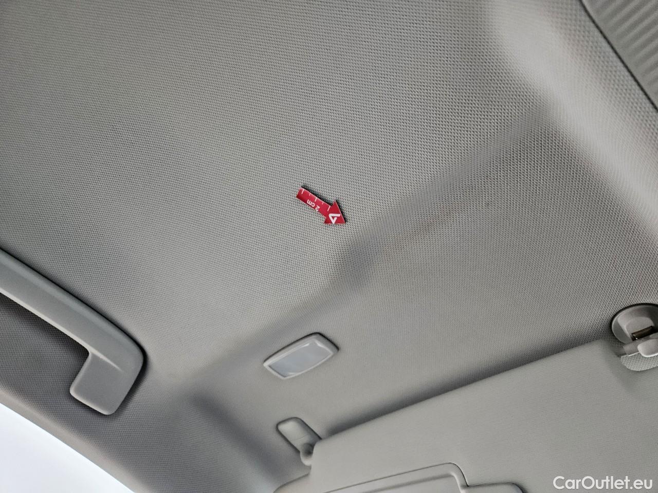  Volkswagen  Golf  2.0 TDI 116HP DSG Life Variant #53