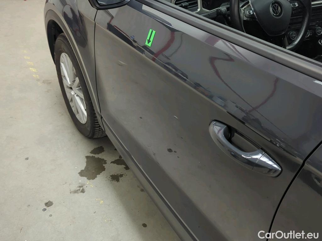  Volkswagen  T-ROC Design 1.5 TSI #4