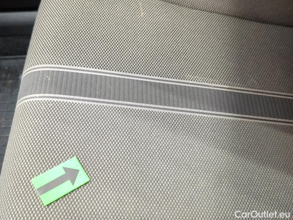  Volkswagen  T-ROC Design 1.5 TSI #11