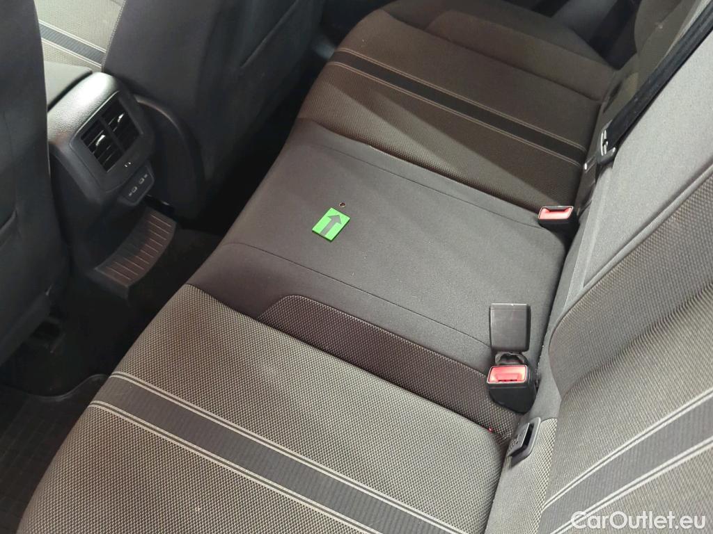  Volkswagen  T-ROC Design 1.5 TSI #1