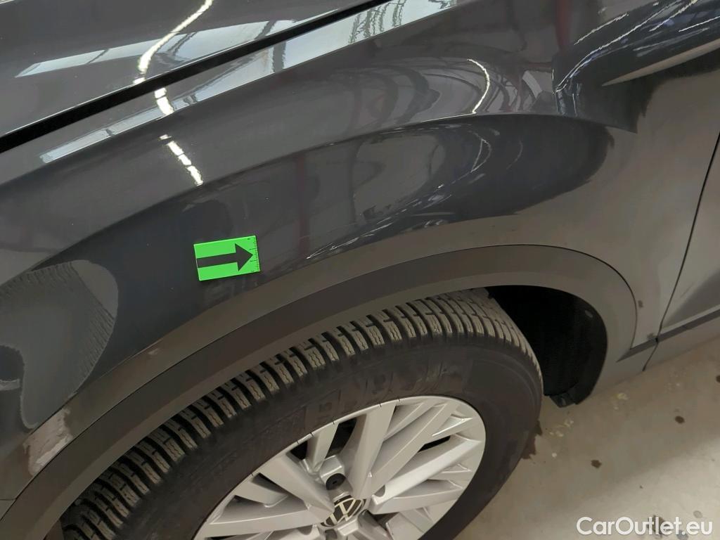  Volkswagen  T-ROC Design 1.5 TSI #15