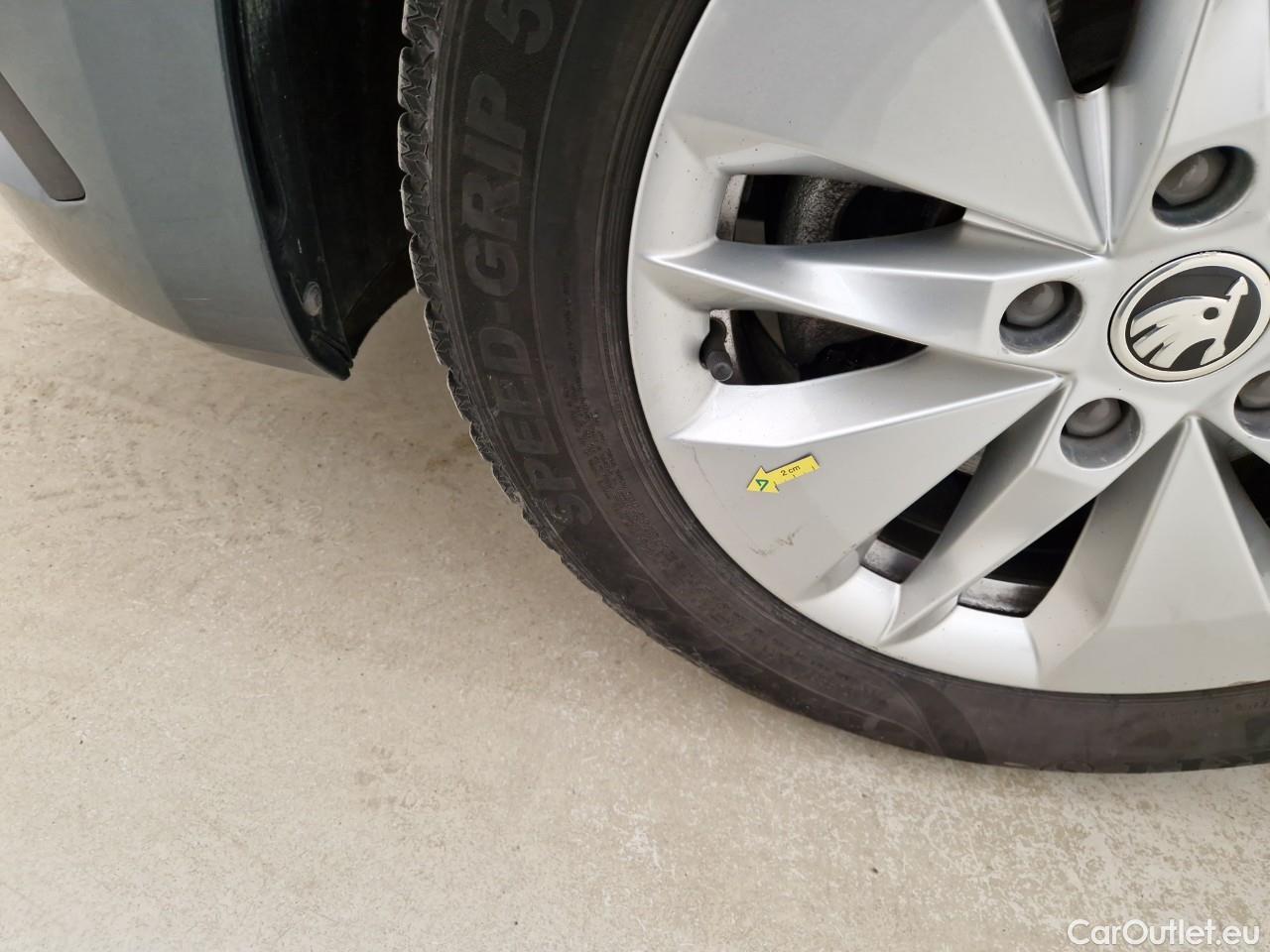  Skoda  Octavia 2.0 TDI 115CP Ambition DSG #10